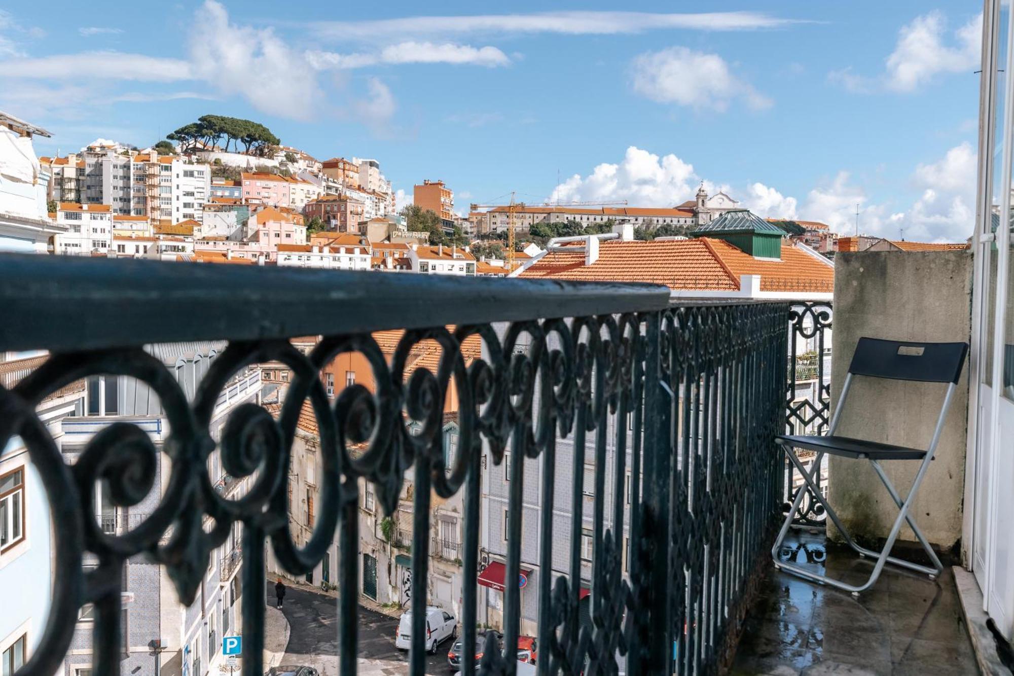Lima's Arroios By Mycelia Lisboa